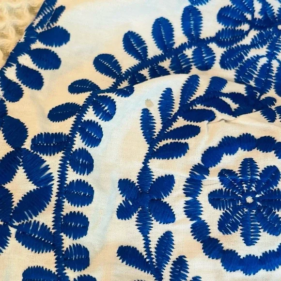Embroidered Blue and White Women's Top - Picture 6 of 6